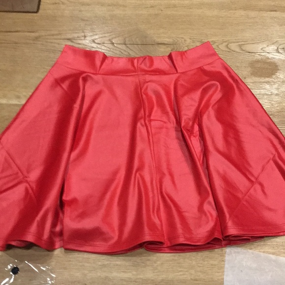 NEW Party City Red Flare Skirt Costume - Picture 7 of 11
